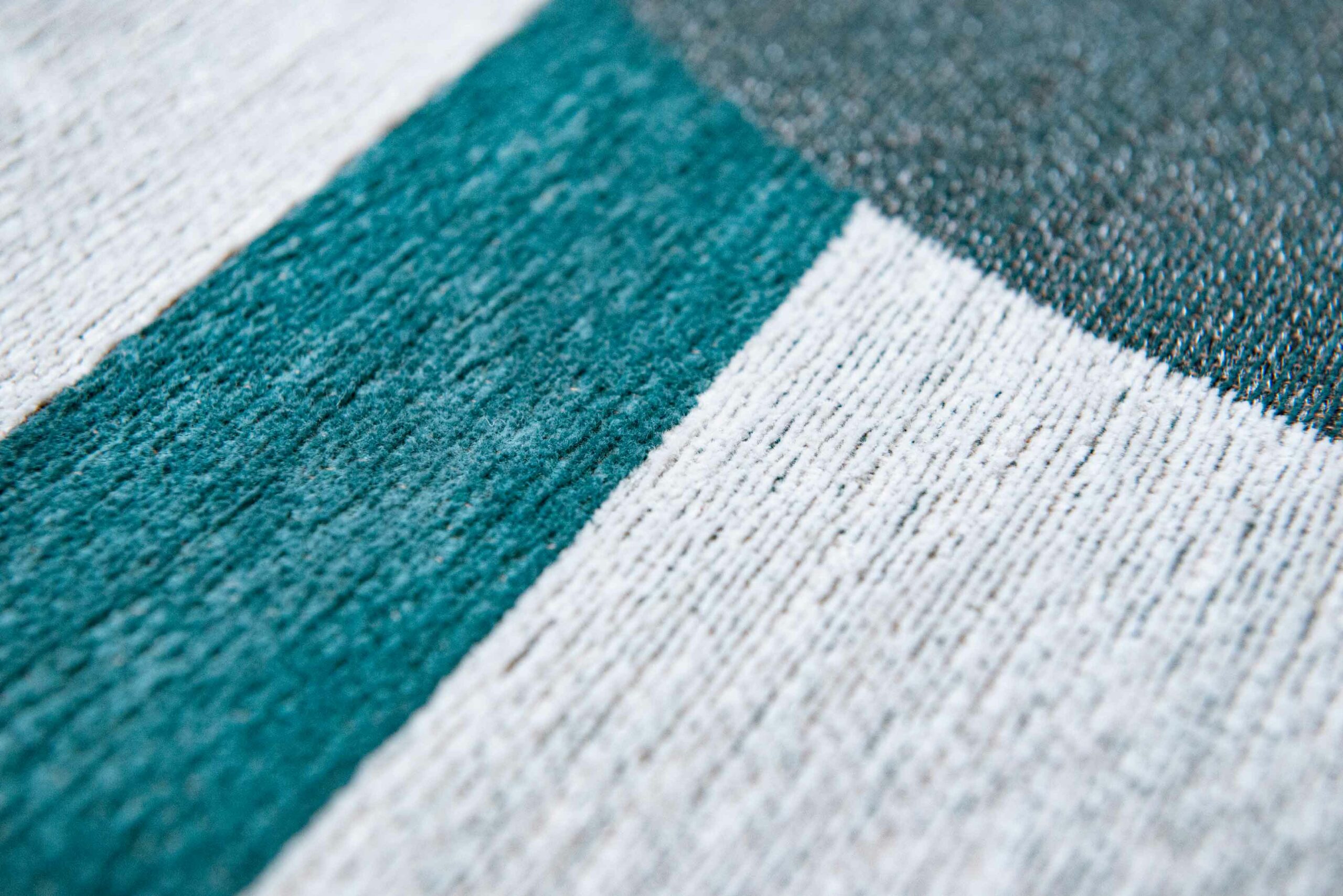 Nuance 9208 Morris Green – Bild 6