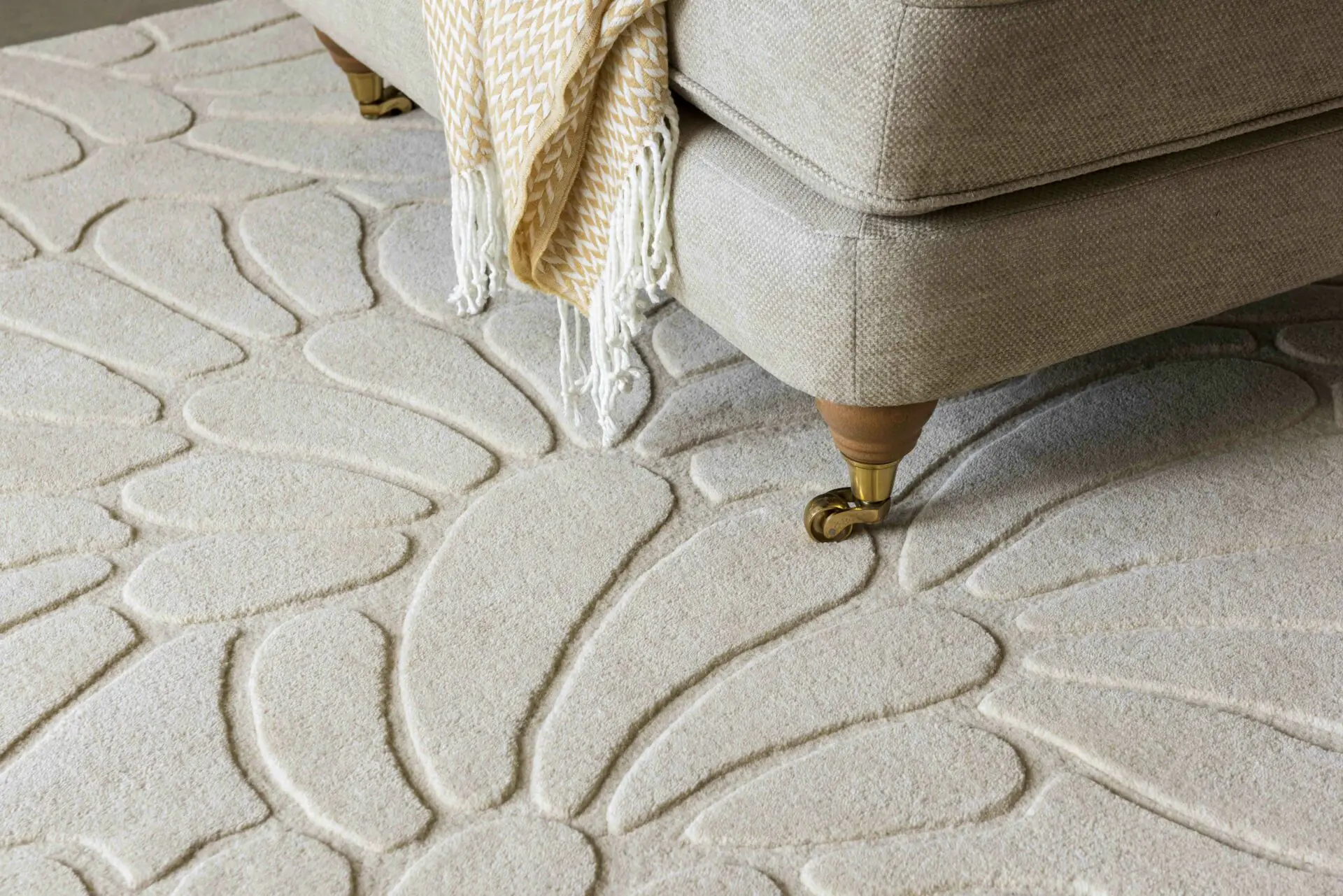 La Coleby Petals Ivory Cream 078809 Sfeer E Hr